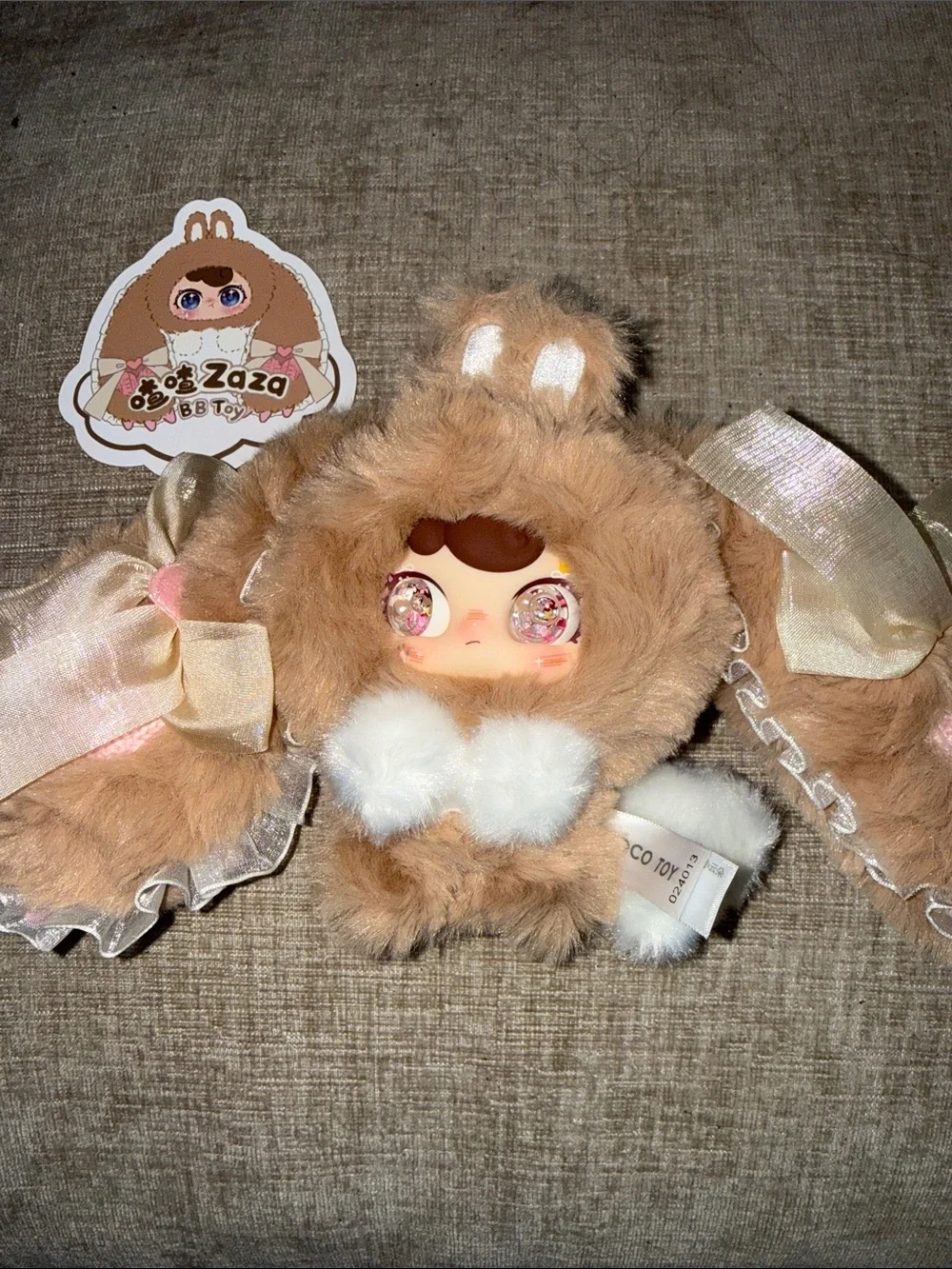 Zaza Plush Bunny Keychain - Cream Brown Fur pearls in eyes / nuan nuan